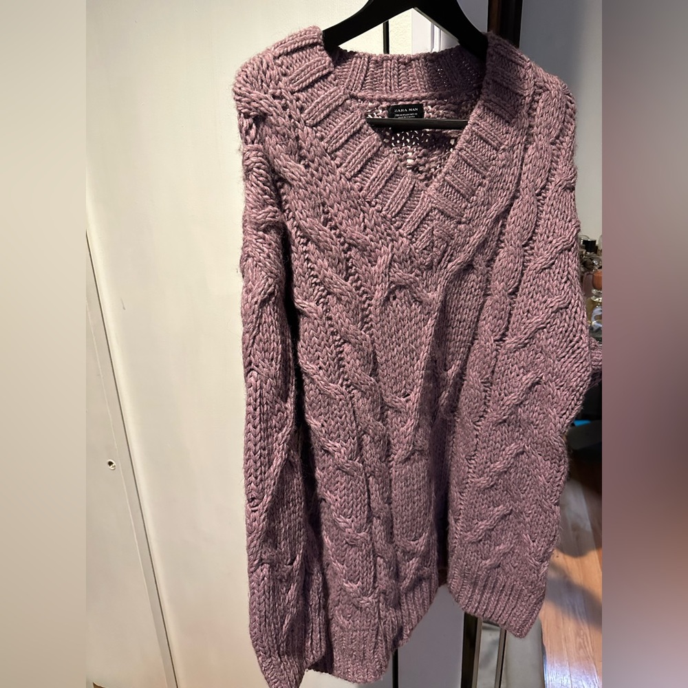 Zara Oversized Sweater (Medium)
